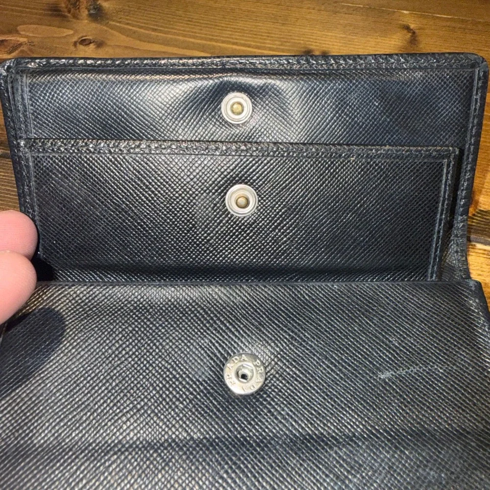 Prada Vintage Black Saffiano Leather Tri-Fold Wallet Triangle Logo Project Piece - Picture 10 of 16